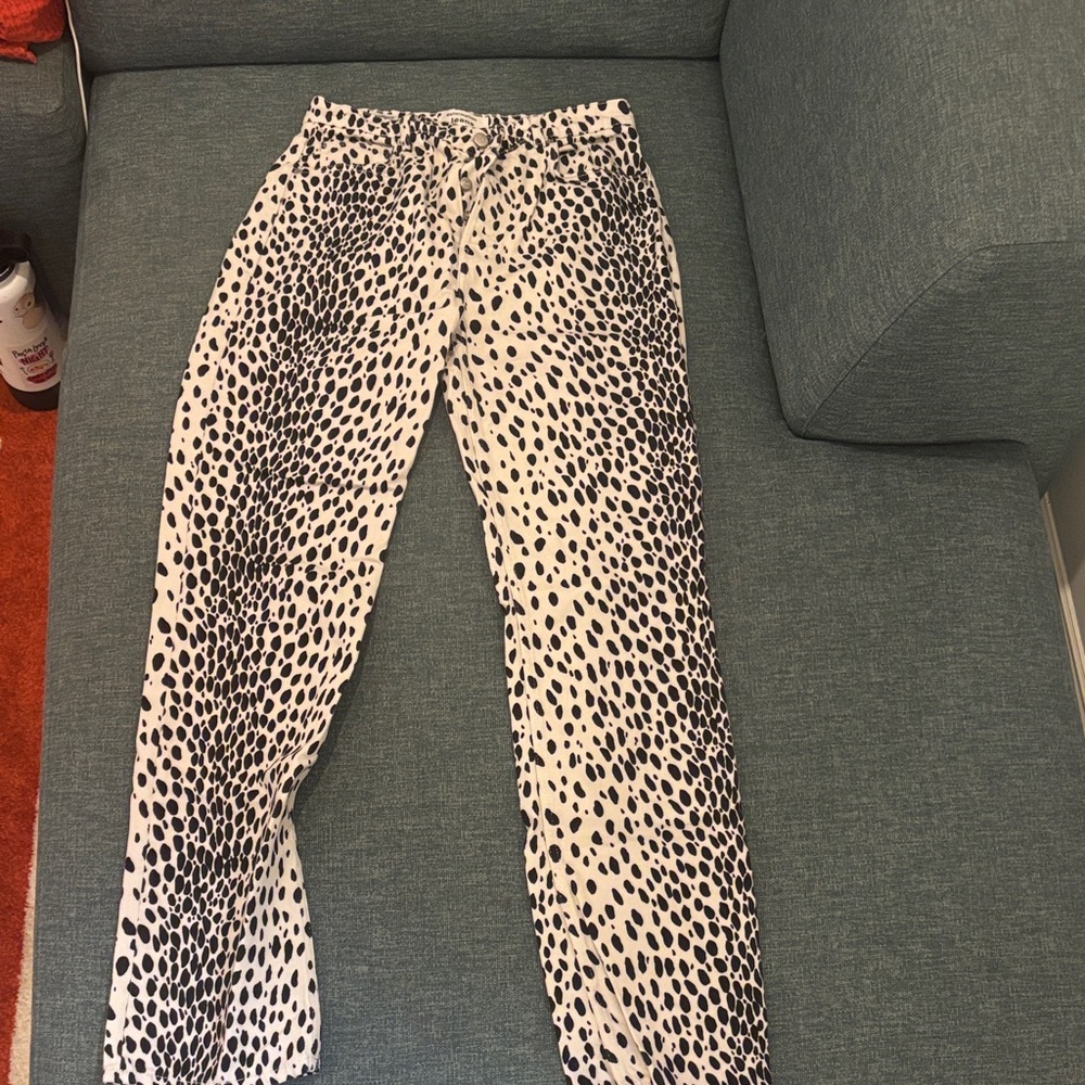 Stylish Cheetah Print Women's Jeans